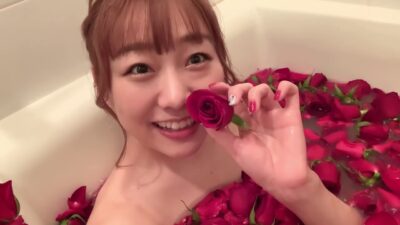 動画 Ske48 須田亜香里 あの大物芸能人からのプレゼント 贅沢なバラ風呂に入ってみた サプライズ Akb48lover